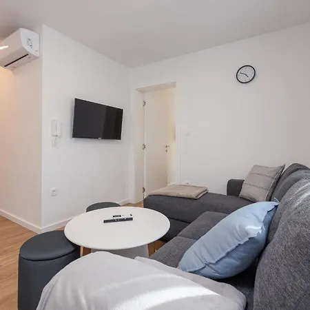شقة Lovely Apartment In Zadar With Wifi *