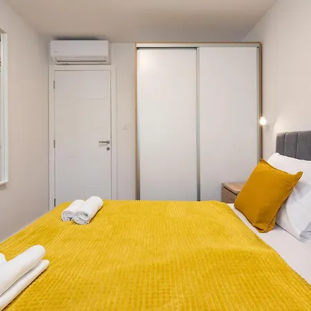 Lovely Apartment In Zadar With Wifi 아파트
